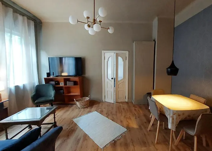 Toma Sau Seaside Center Apartment